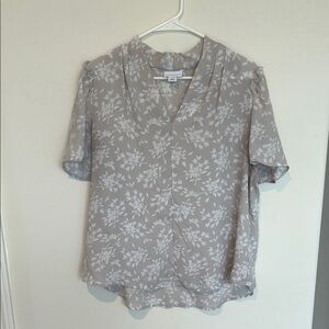 Liz Claiborne Gray Notched Collar Blouse